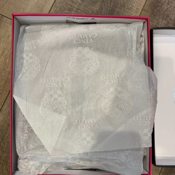 Vince Camuto Women's Salintios Cone Heel Bootie Ankle Boot, SIZE 9 NWT - Picture 4 of 6